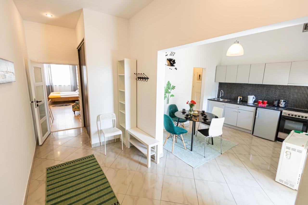 Vintage Senacka 9/7 Apartment Krakow Luaran gambar