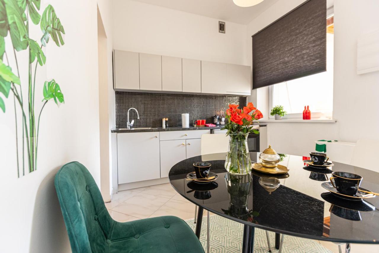 Vintage Senacka 9/7 Apartment Krakow Luaran gambar
