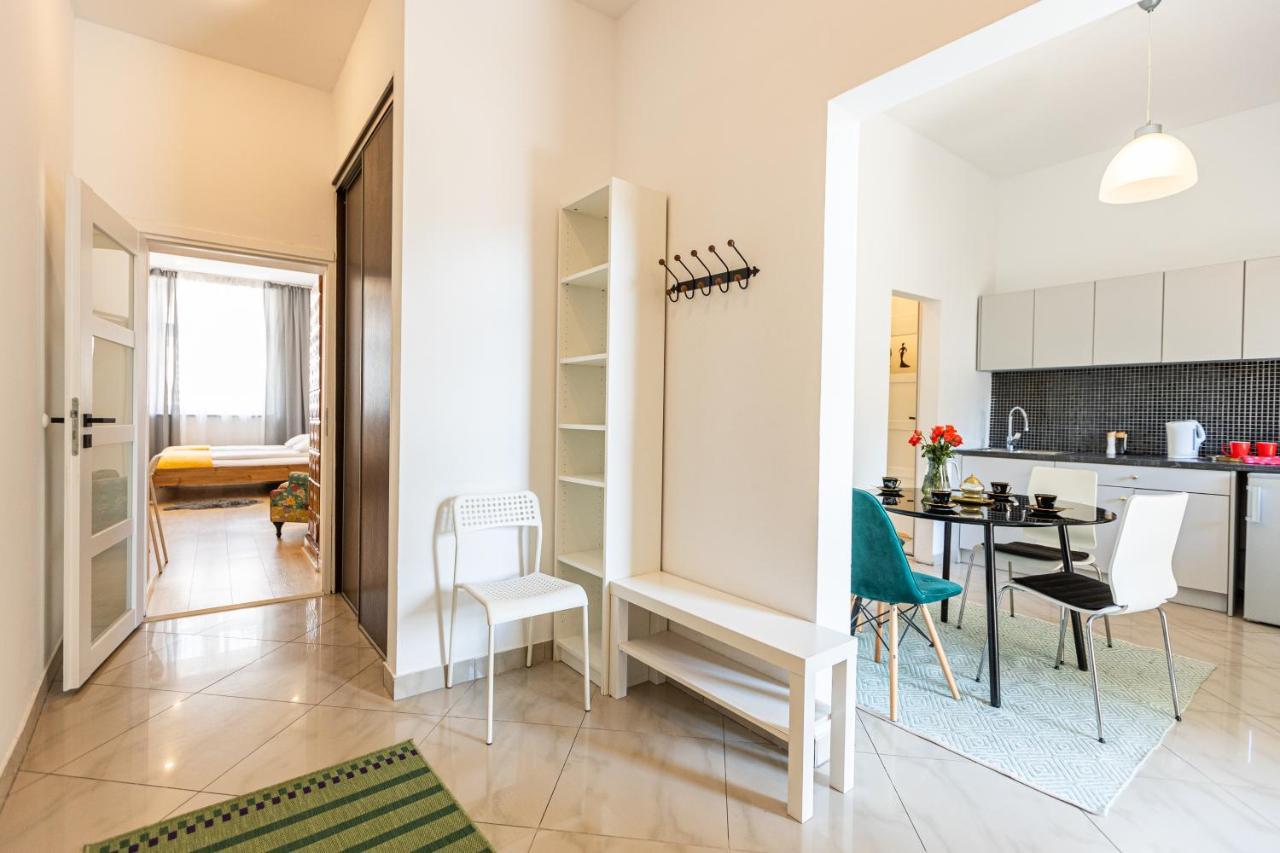 Vintage Senacka 9/7 Apartment Krakow Luaran gambar