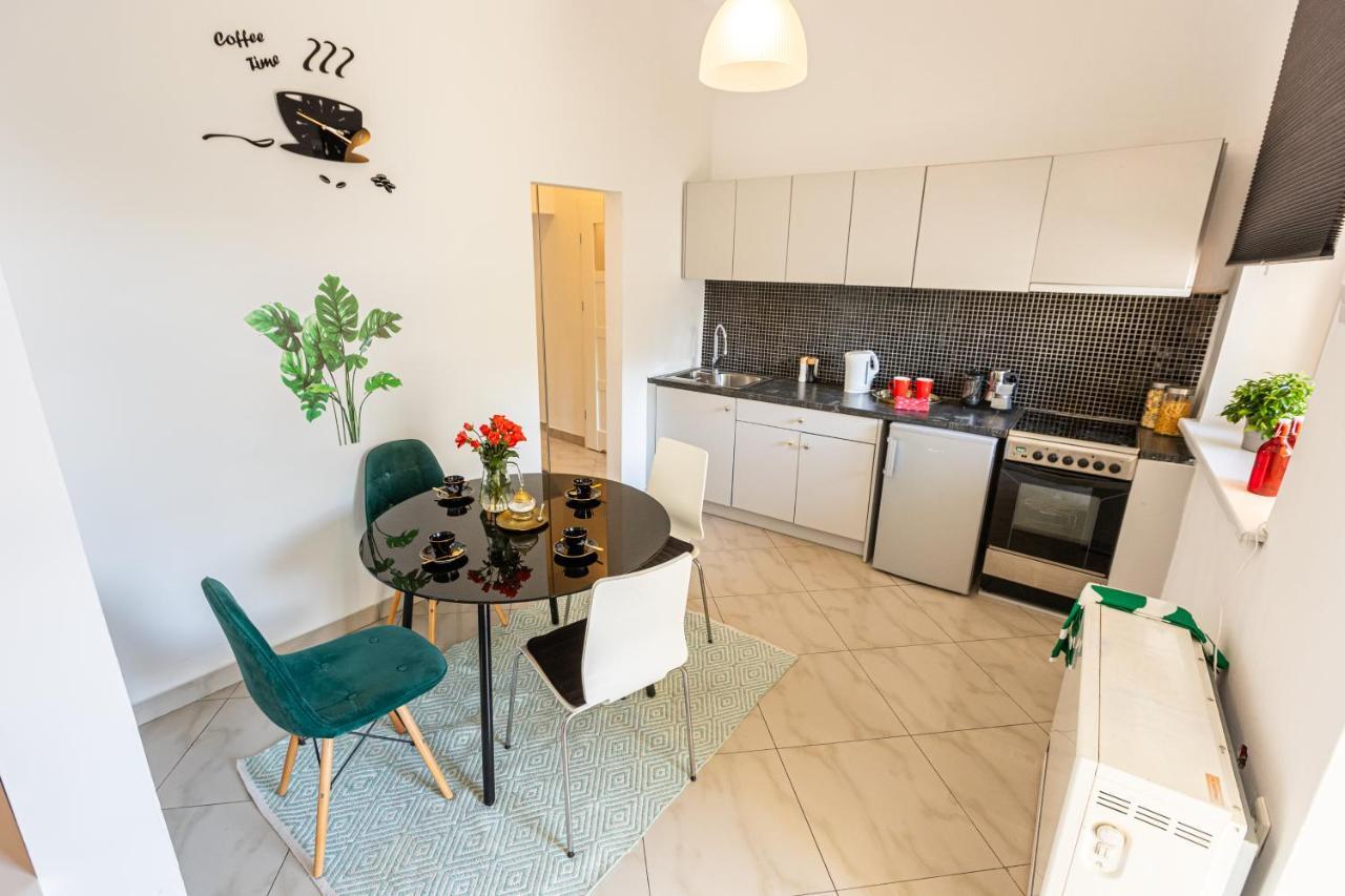 Vintage Senacka 9/7 Apartment Krakow Luaran gambar