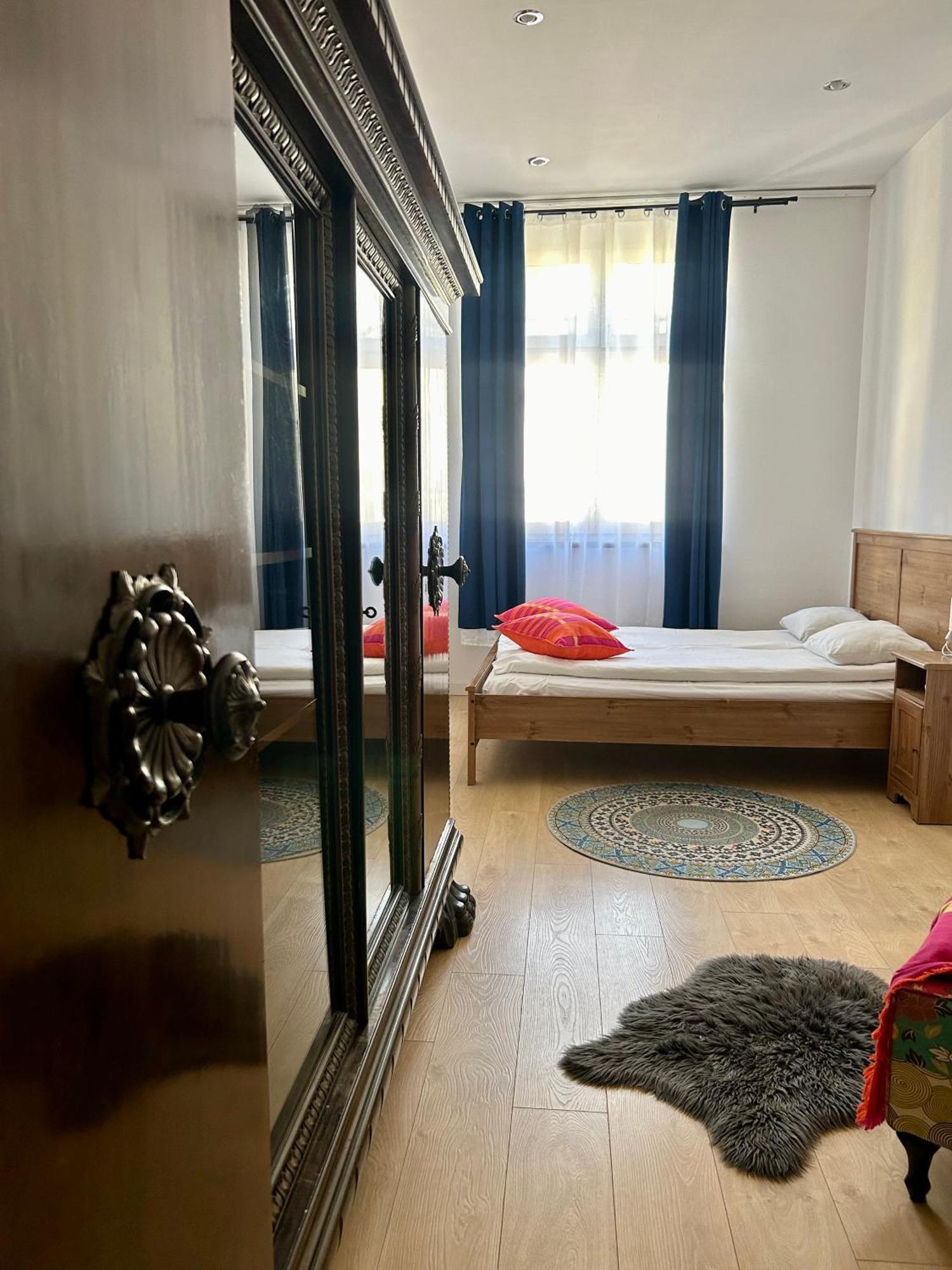 Vintage Senacka 9/7 Apartment Krakow Luaran gambar
